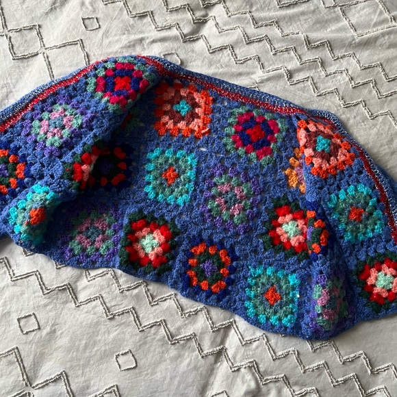 vintage handmade crocheted granny square cardigan - Picture 2 of 15